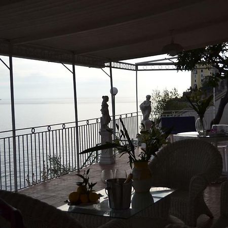 Villa Petit Ludovica ราเวลโล ภายนอก รูปภาพ
