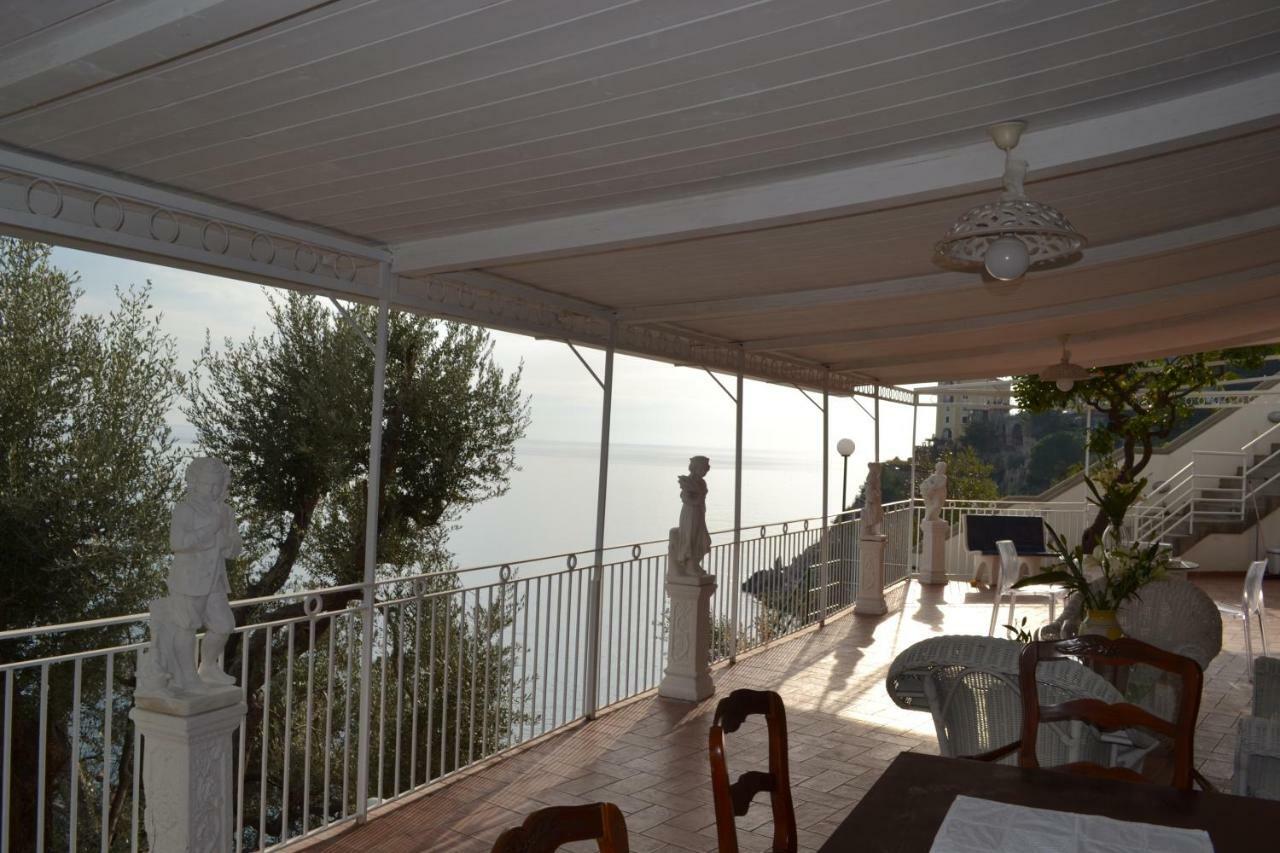 Villa Petit Ludovica ราเวลโล ภายนอก รูปภาพ