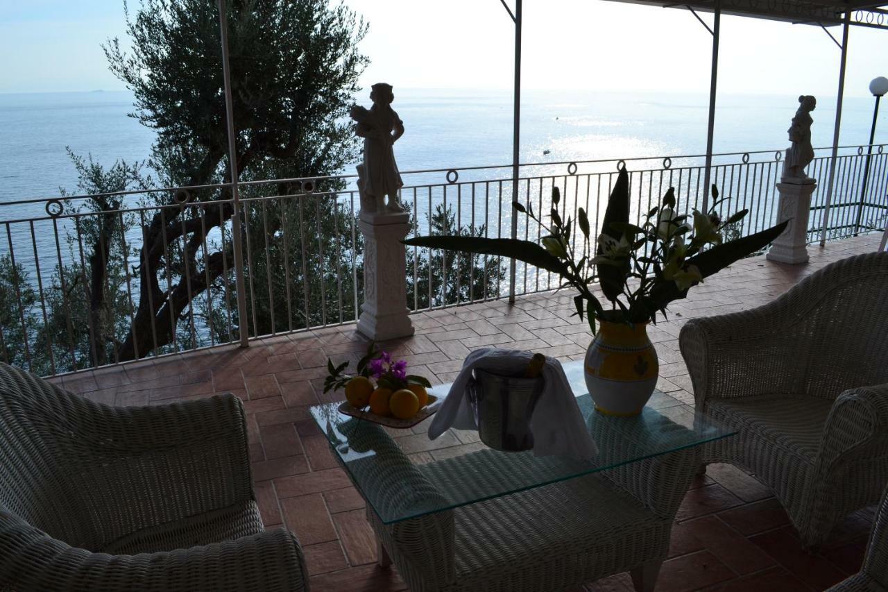Villa Petit Ludovica ราเวลโล ภายนอก รูปภาพ